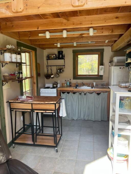 Secluded Cabin On Red Haven Farm Irvine Εξωτερικό φωτογραφία